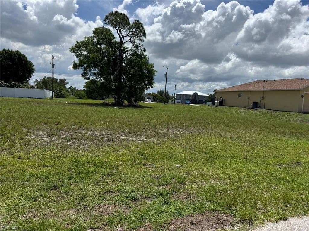 Vacant Land in Cape Coral - Cape Coral, Florida, 33993
