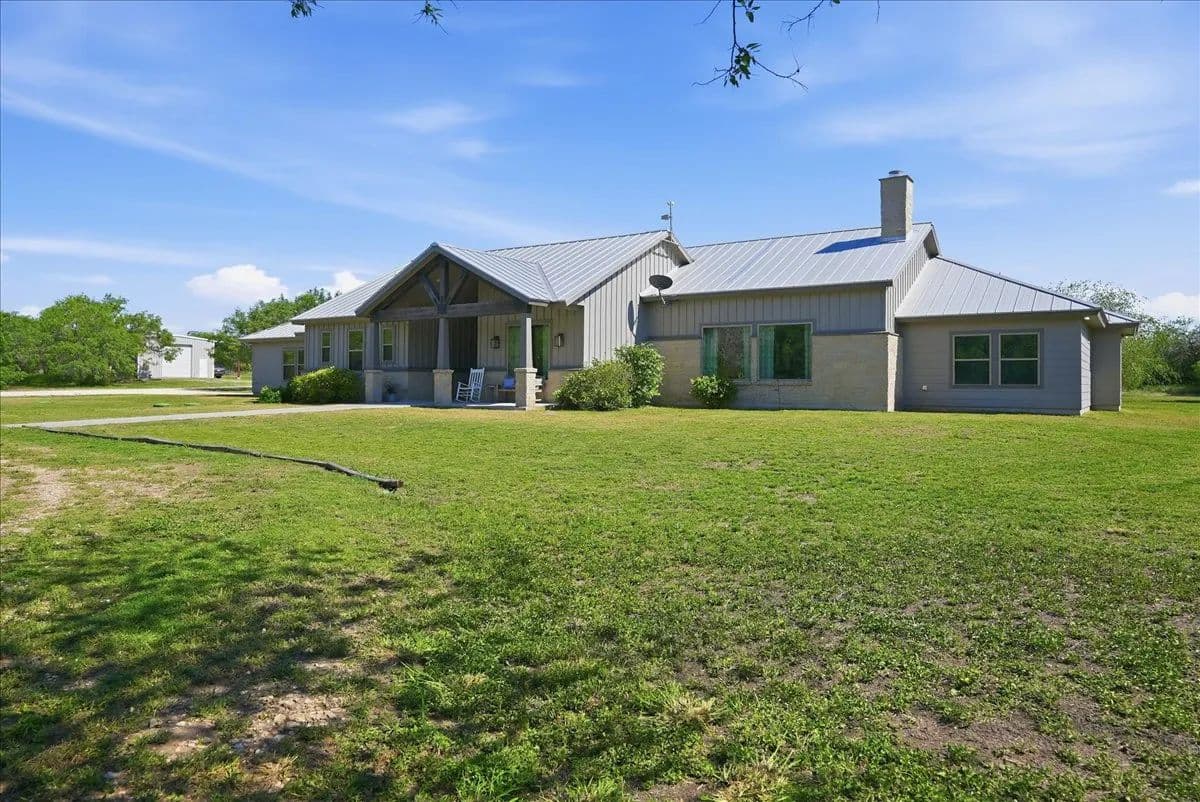 10-Acre Luxury Country Home in Mathis, TX for Sale - land for sale