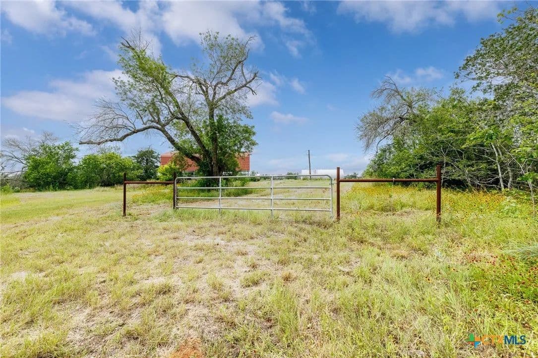 Property from 51 County Road 471 - KW - Nixon, Texas, 78140