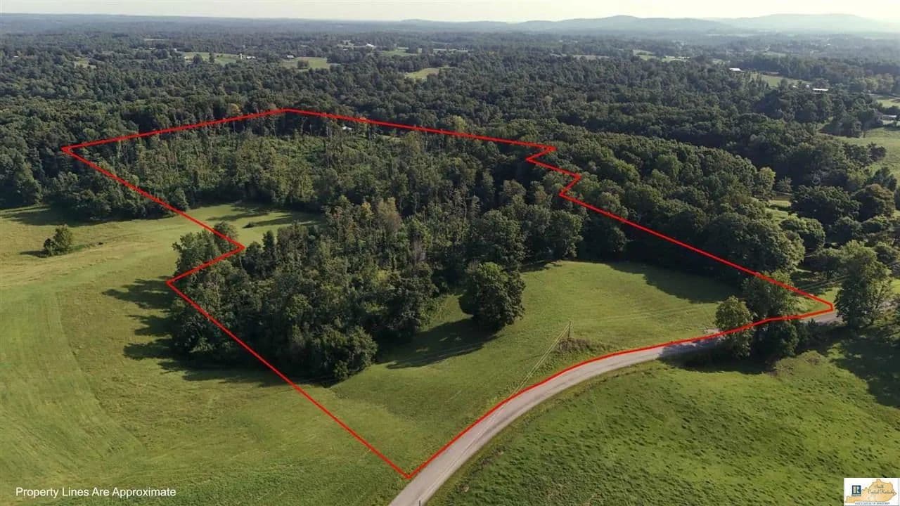 25.23 Acres of Land for Sale in Albany, KY - Albany, Kentucky, 42602