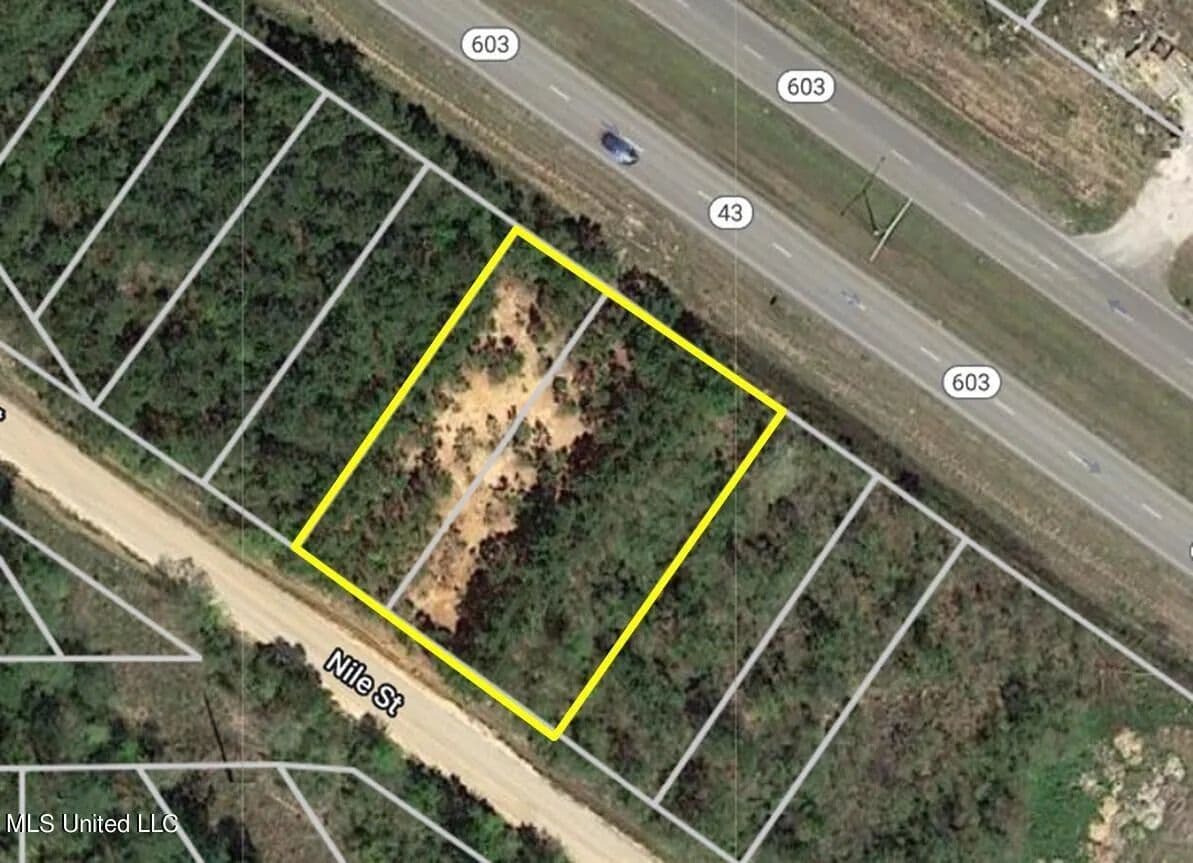 Redevelopment Land in Bay Saint Louis - Bay Saint Louis, Mississippi, 39520