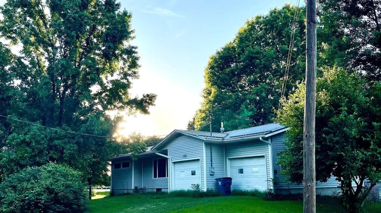 Rivertown Cottage Home on 0.47+/- ac - Chamois, Missouri, 65024