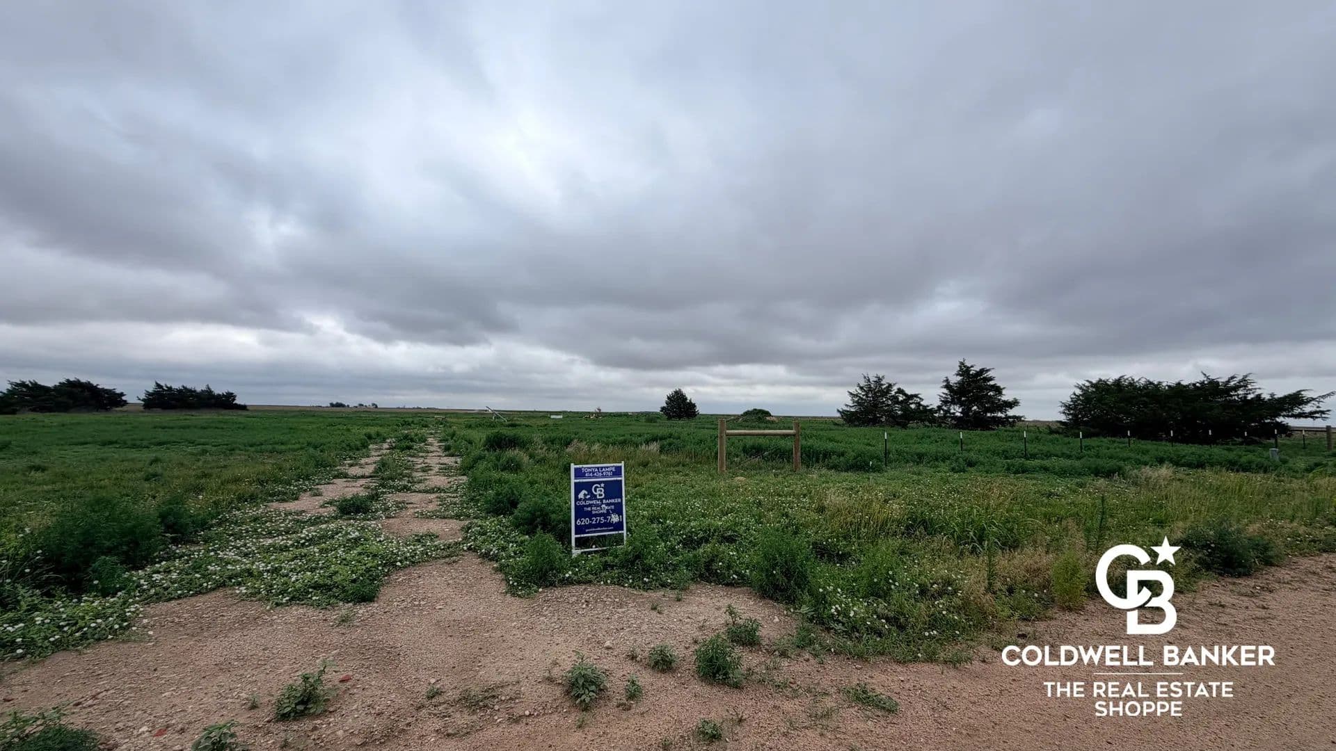 Land -Single Family Acreage in Garden City - Garden City, Kansas, 67846