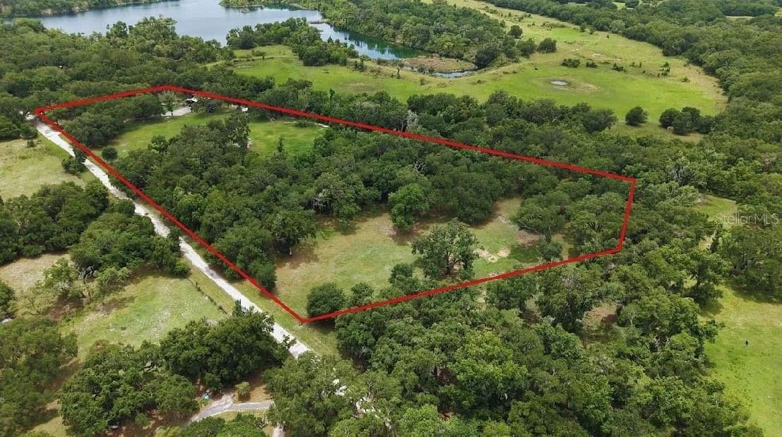 Property from 528 ASHLEY LANE - KW - Center Hill, Florida, 33514