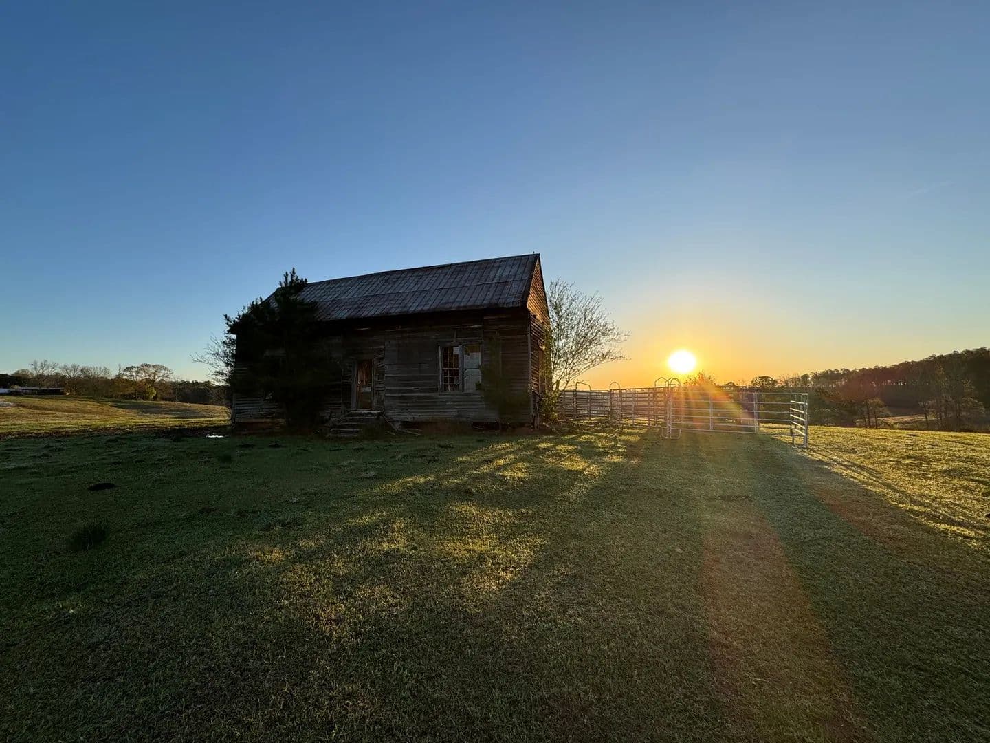 89+/- Acres with Pasture, Pond, Stream, and Home, in Chambers County - Roanoke, Alabama, 36274