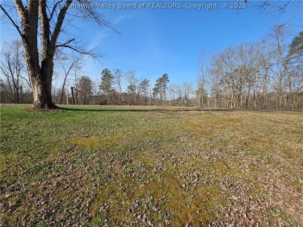 Lots & Land-Other in Leon - Leon, West Virginia, 25123