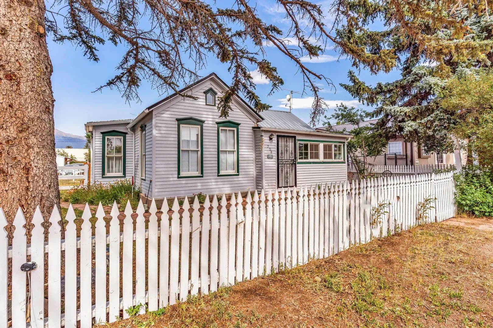 Cozy Nook Cottage - land for sale