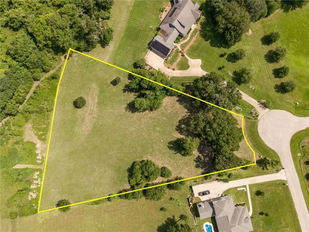 1.98 Acres of Land for Sale in Iola, TX - Iola, Texas, 77861