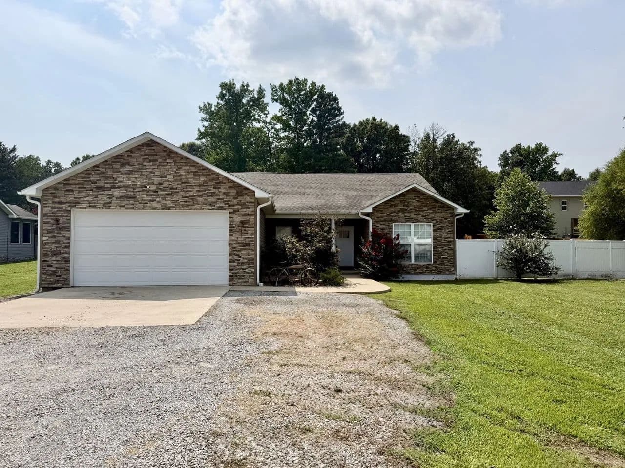 Renovated 3-Bed, 2-Bath Home on 0.93±AC For Sale - Poplar Bluff, Missouri, 63901