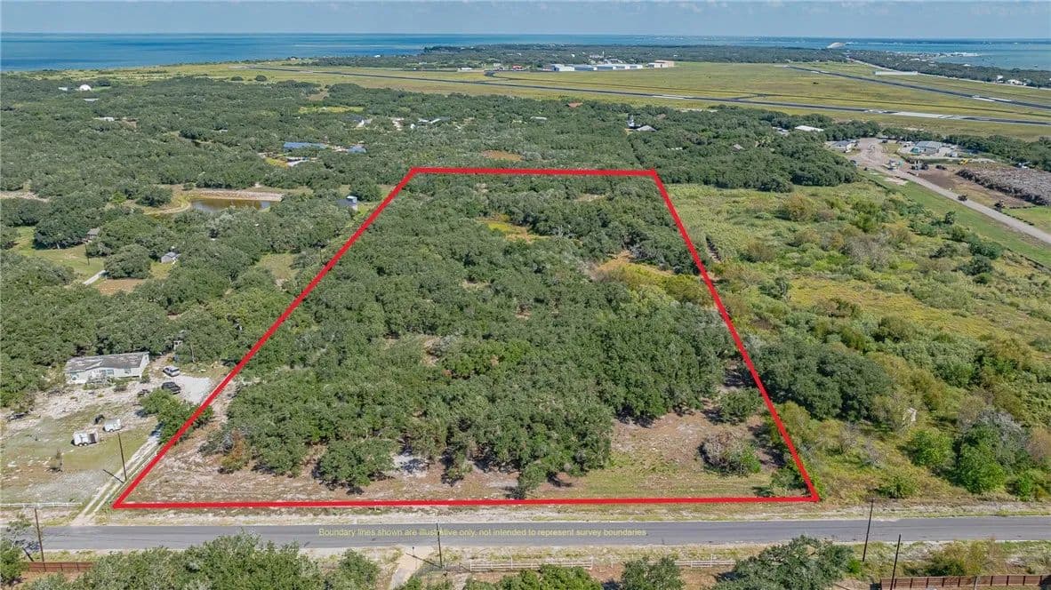 9.2 Acres of Land for Sale in Rockport, Texas - Rockport, Texas, 78382