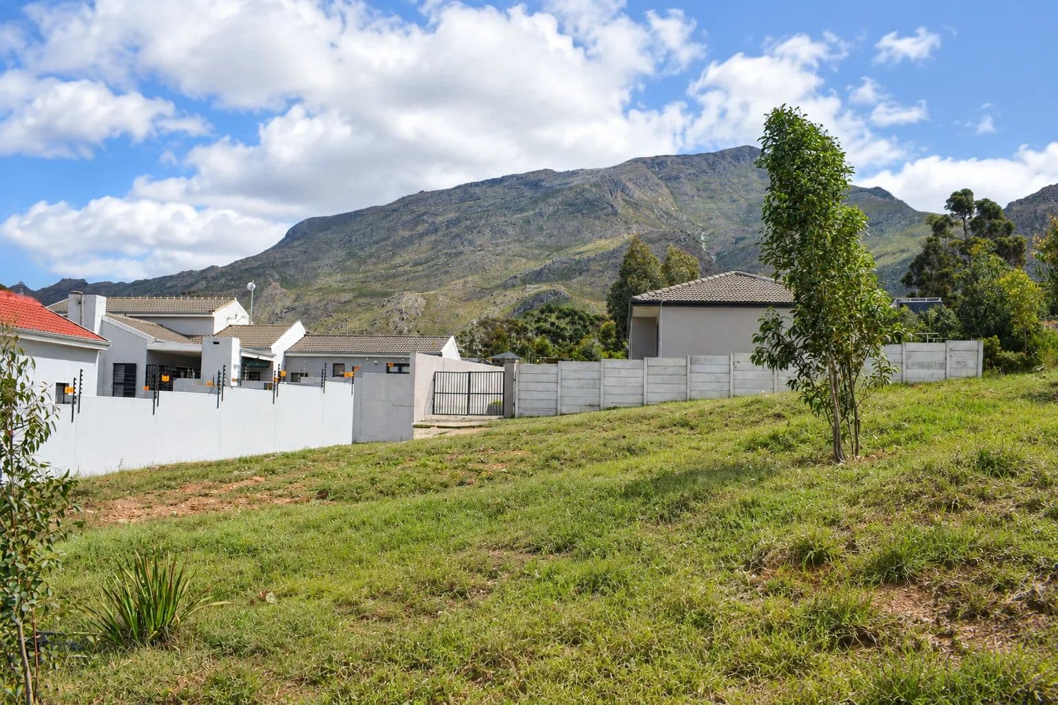 355 Acres of Land for Sale in Villiersdorp, Western Cape - land for sale