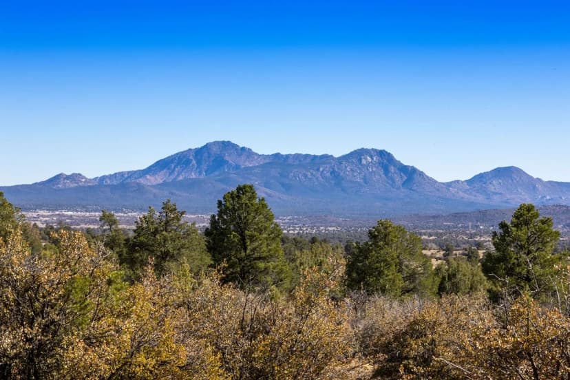 200 acres in Yavapai County AZ