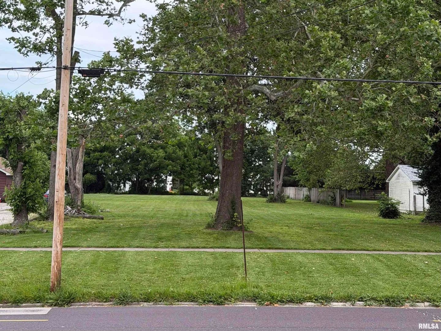 0.78 Acres of Land for Sale in Jacksonville, Illinois - Jacksonville, Illinois, 62650