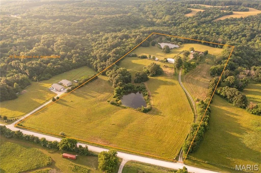 20 Acres of Land for Sale in Silex, Missouri - Silex, Missouri, 63377