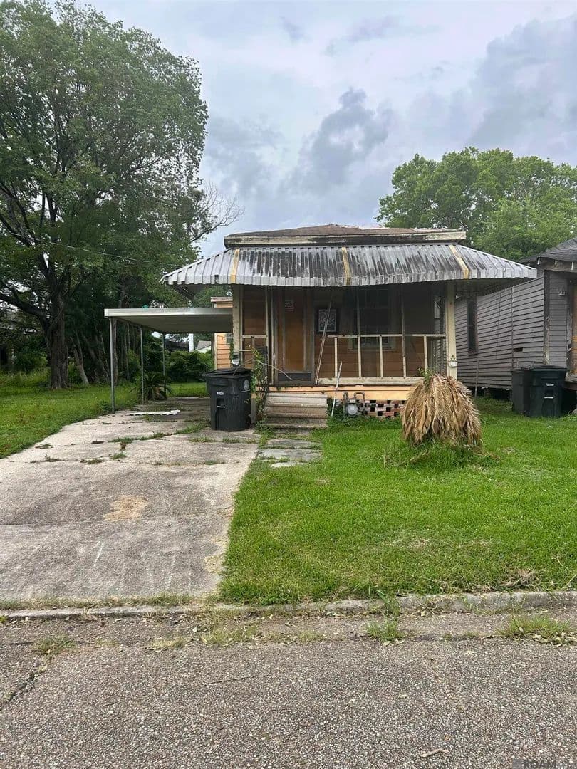 Property from 921 Napoleon St - KW - Baton Rouge, Louisiana, 70802