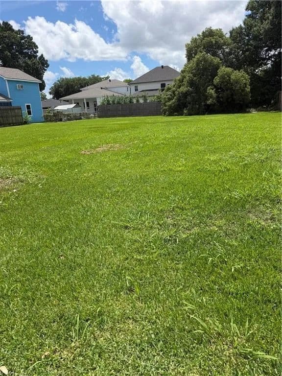 Property from 524 PAPWORTH Avenue - KW - Metairie, Louisiana, 70005