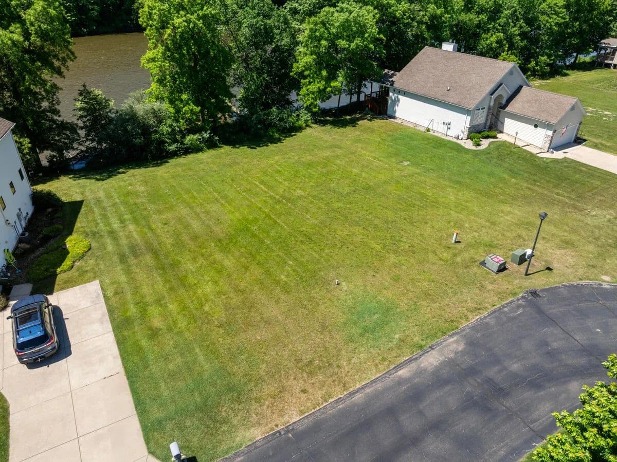 Property from 578 Swan River Drive - KW - Benton Harbor, Michigan, 49022