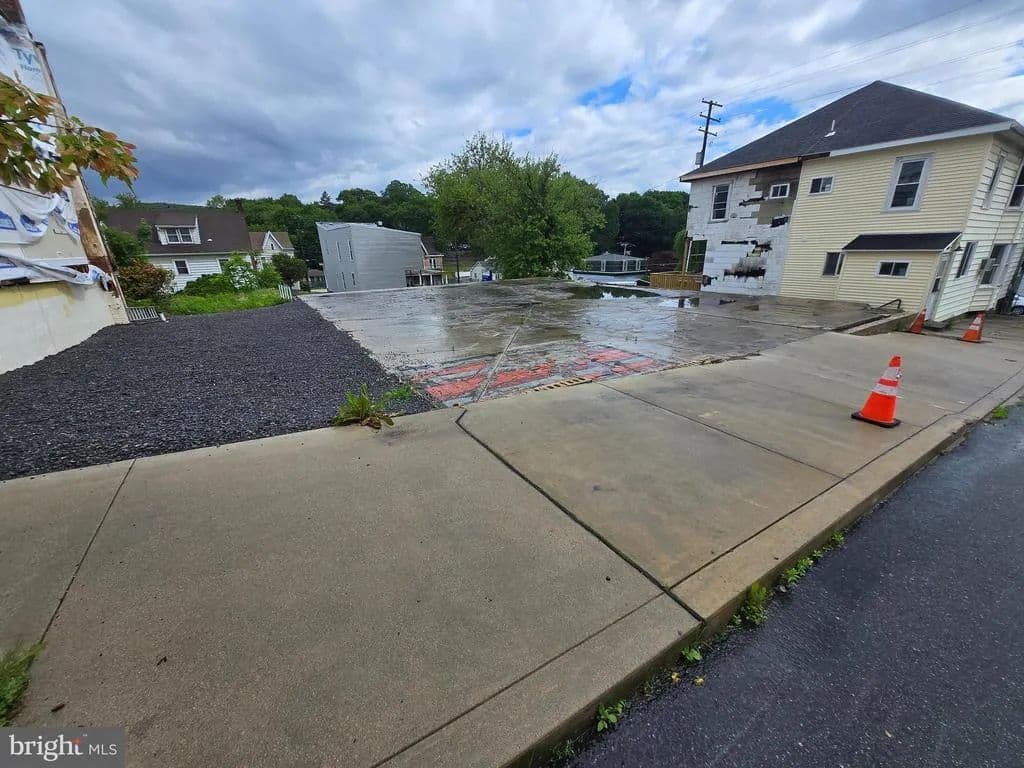 0.07 Acres of Land for Sale in Pottsville, Pennsylvania - Pottsville, Pennsylvania, 17901