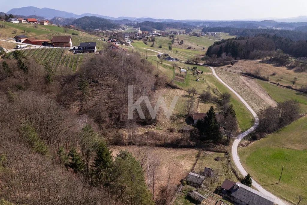 1200 Acres of Land for Sale in Celje, Savinjska - land for sale