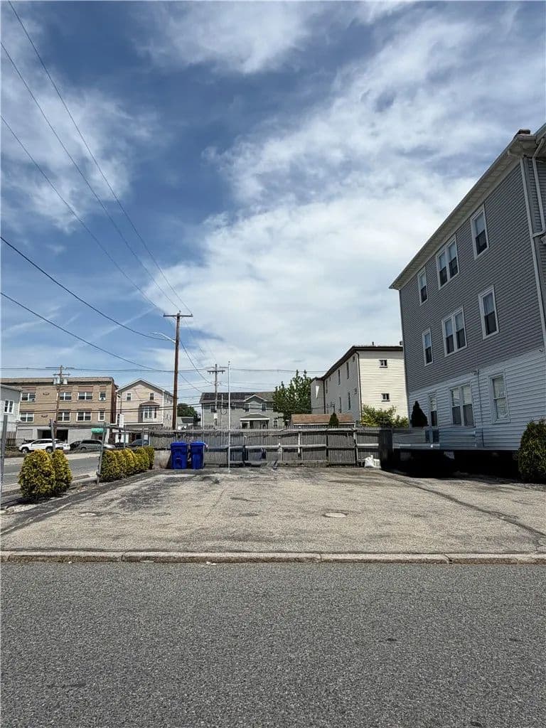 0.07 Acres of Land for Sale in Providence, Rhode Island - Providence, Rhode Island, 02904