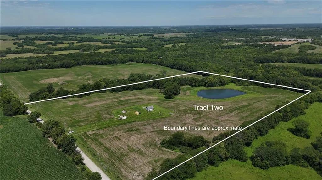 30 Acres of Land for Sale in Plattsburg, MO - Plattsburg, Missouri, 64477