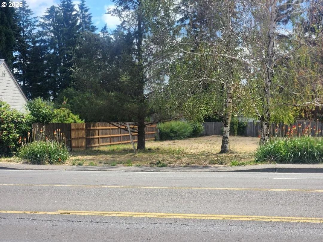 Property from 4762 LANCASTER DR - KW - Salem, Oregon, 97305