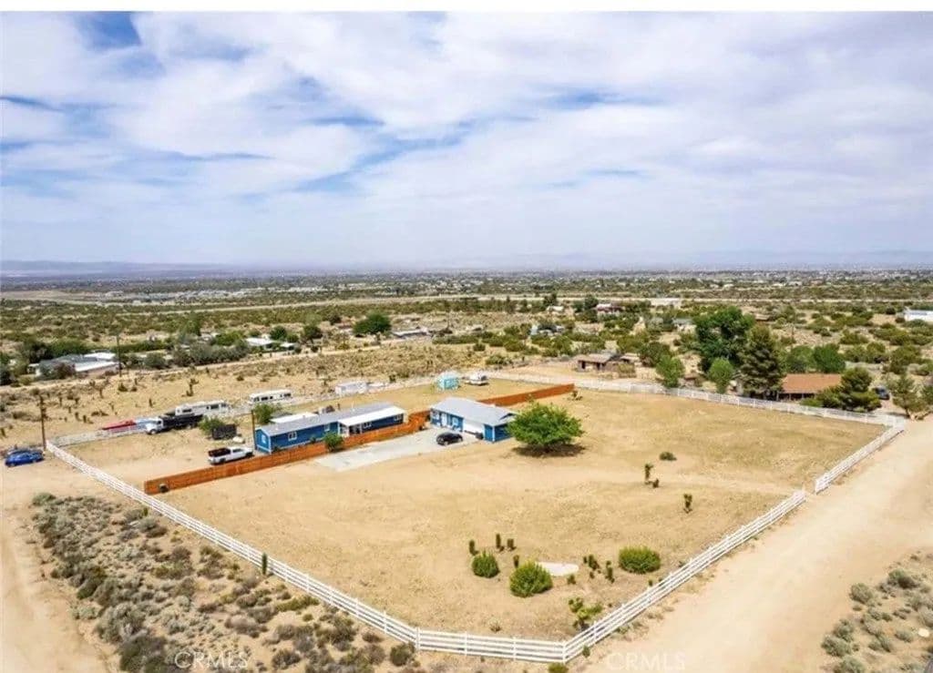 Lots & Land-Other in Pinon Hills - Pinon Hills, California, 92372