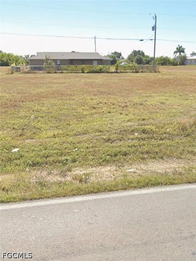 Vacant Land in Cape Coral - land for sale