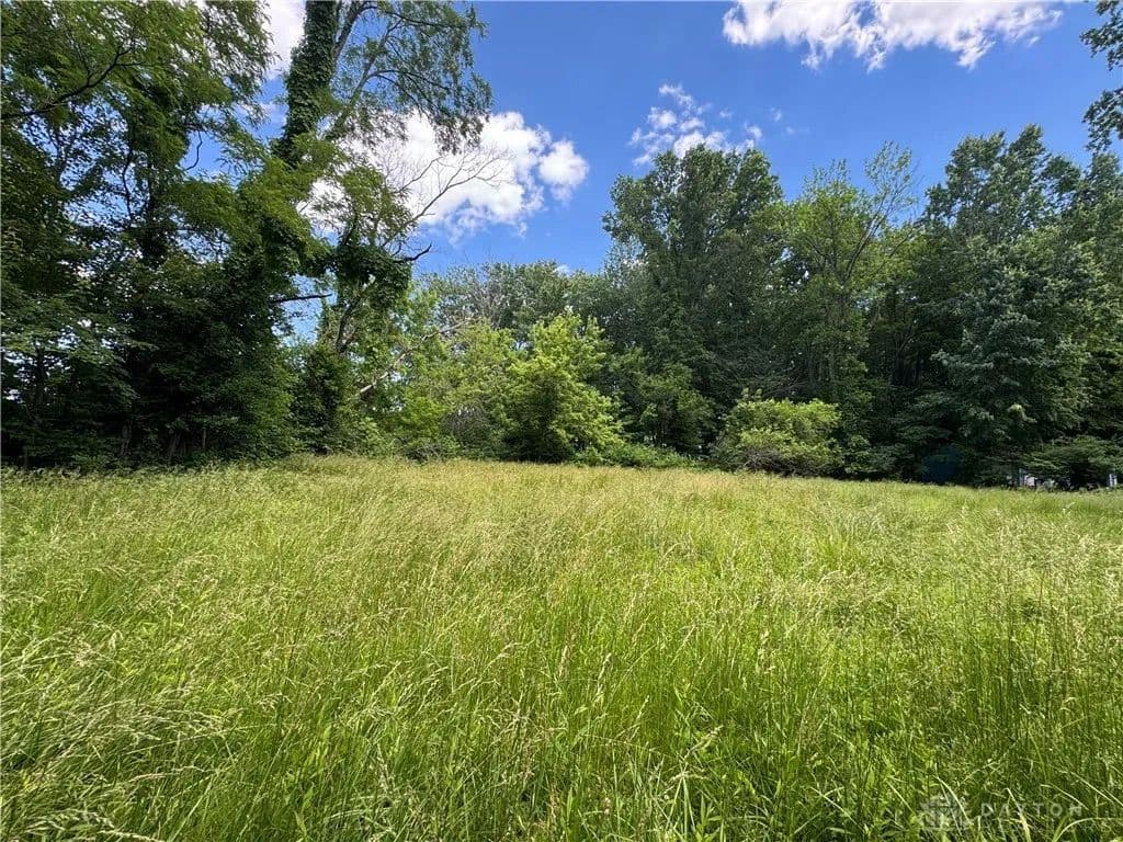 2.1 Acres of Land for Sale in Warren County, Ohio - Ohio, 45054