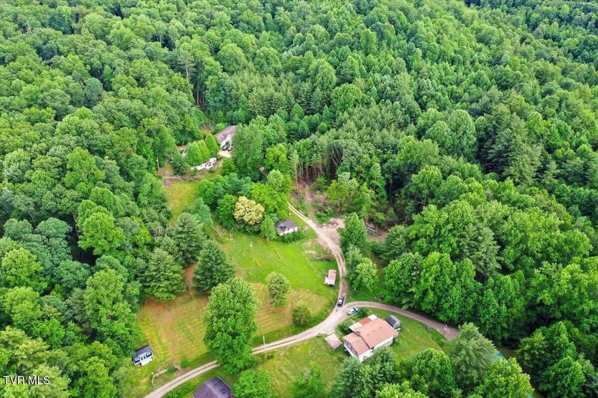 1.55 Acres of Land for Sale in Laurel Bloomery, Tennessee - Laurel Bloomery, Tennessee, 37680