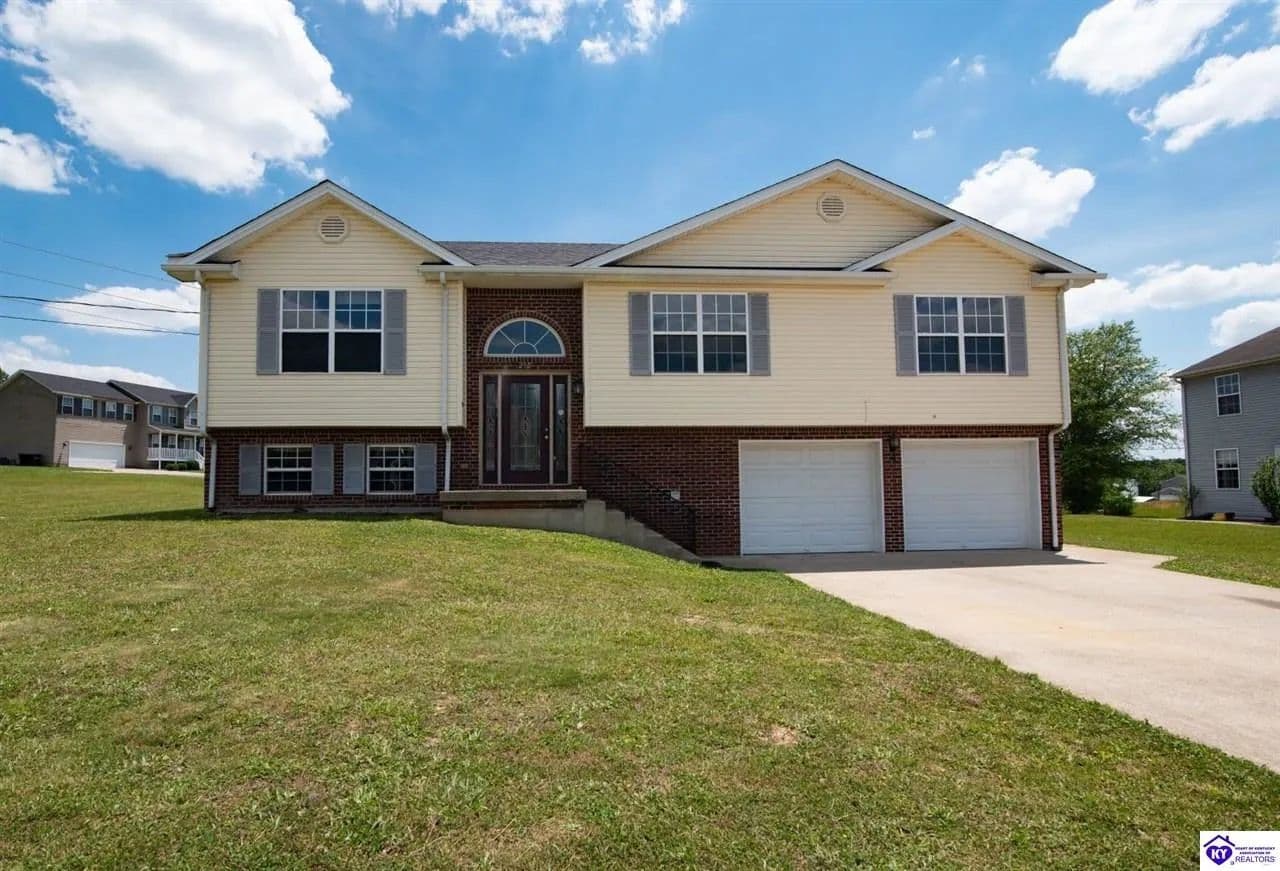 Property from 250 Meadowlake Drive - KW - Radcliff, Kentucky, 40160
