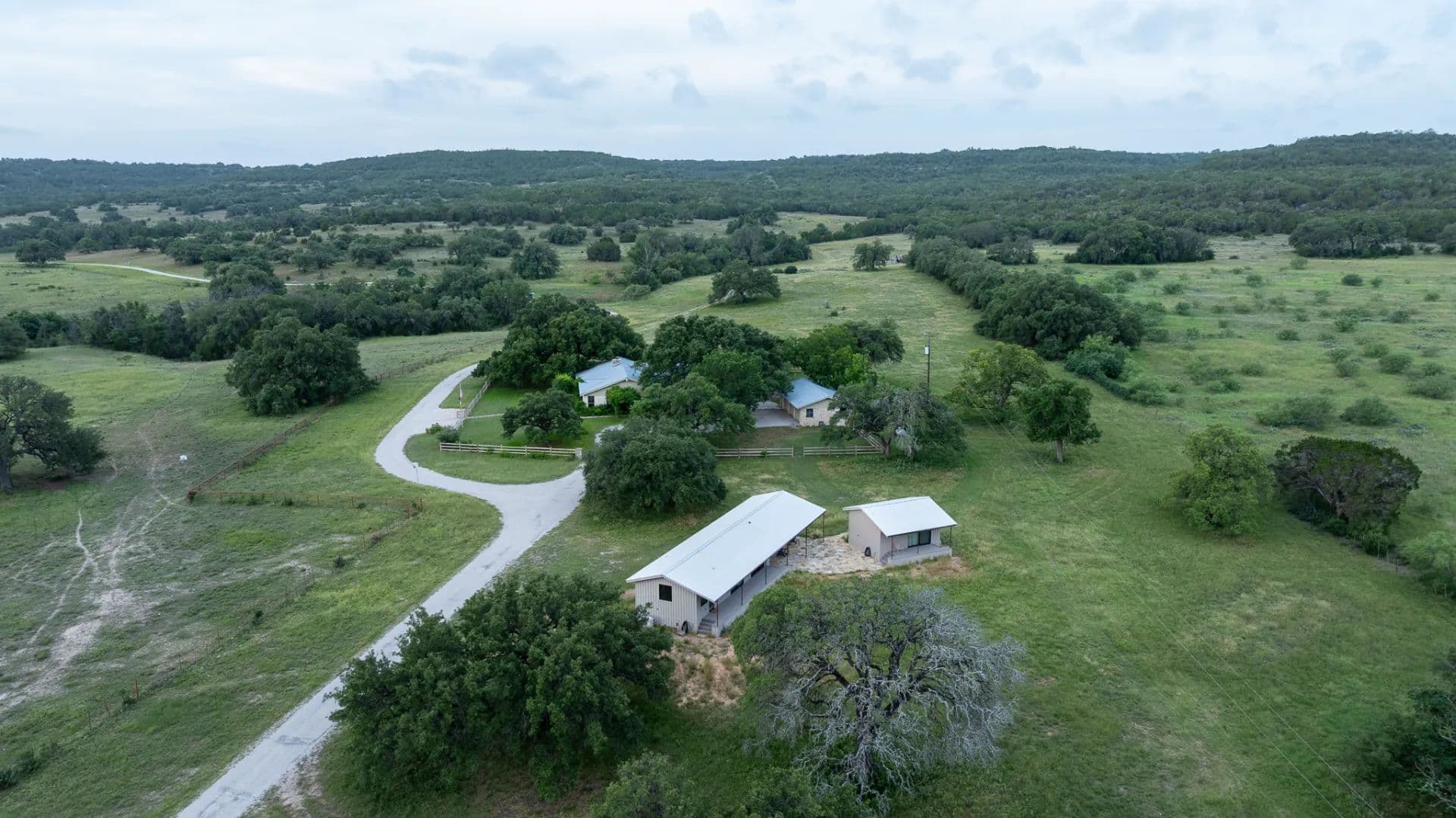 Otra Vez Ranch - Spicewood, Texas, 78669