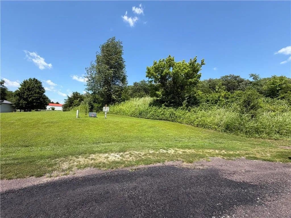 5.24 Acres of Land for Sale in Platte City, MO - Platte City, Missouri, 64079