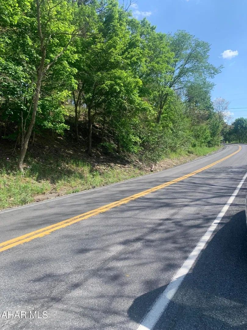 10 Acres of Land for Sale in Altoona, Pennsylvania - Altoona, Pennsylvania, 16601