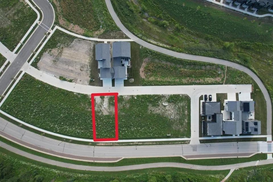 0.14 Acres of Land for Sale in Oak Creek, Wisconsin - Oak Creek, Wisconsin, 53154