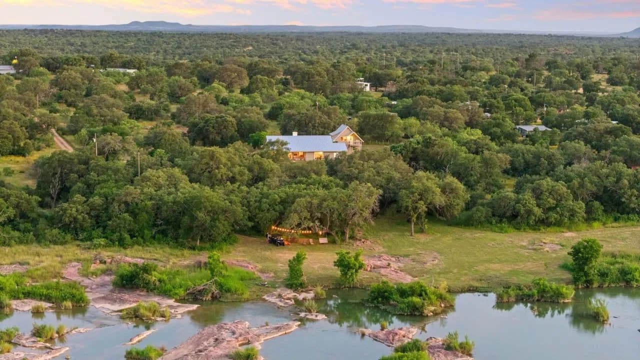 Granite River Retreat - Llano, Texas, 78643