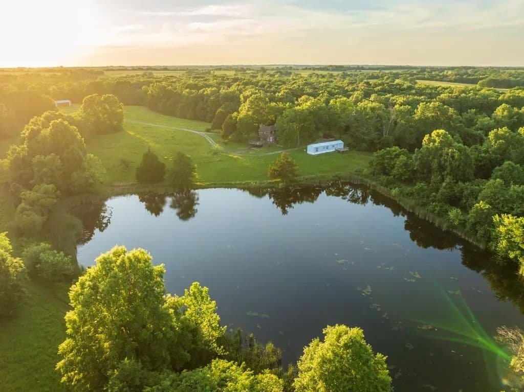 160 Acres of Land for Sale in Warrensburg, Missouri - Warrensburg, Missouri, 64093