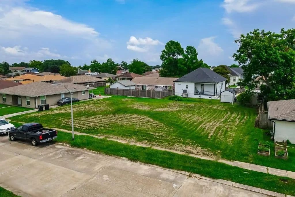 Lots & Land-Other in Chalmette - Chalmette, Louisiana, 70043
