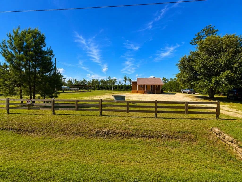 Property from 1386 Pleasant Rest Rd #1386 - KW - Wewahitchka, Florida, 32465