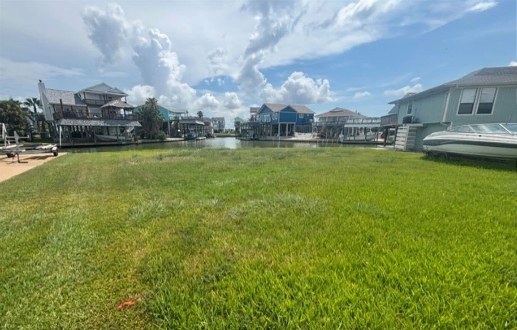 0.12 Acres of Land for Sale in Tiki Island, Texas - Tiki Island, Texas, 77554