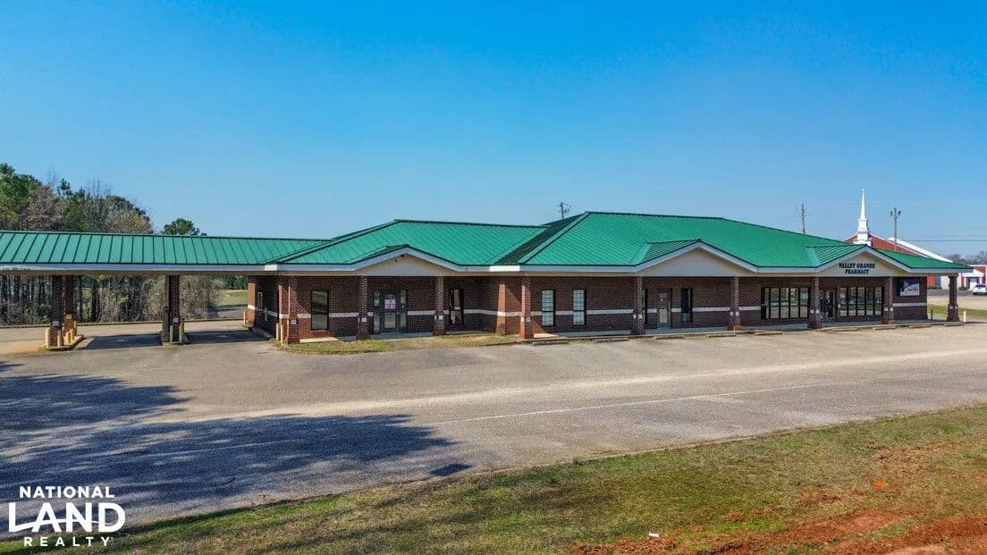 Valley Grande Commercial Investment - Valley Grande, Alabama, 36701