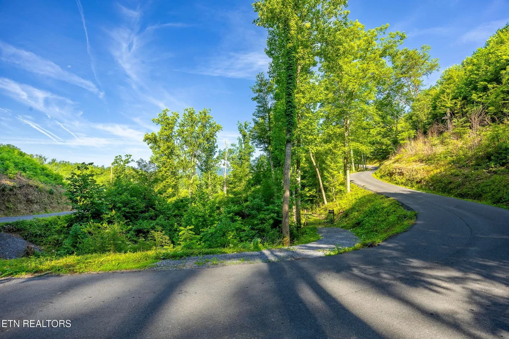 Property from 628 Loop Rd - KW - Gatlinburg, Tennessee, 37738