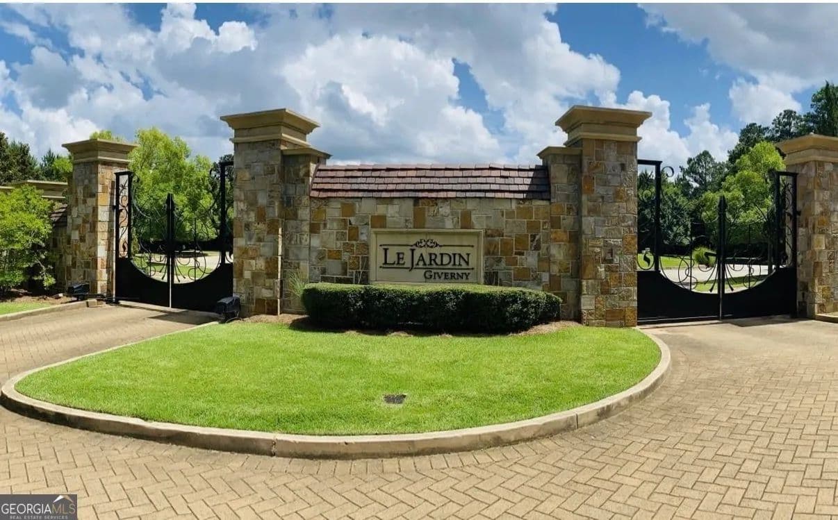 Property from 4309 Giverny Boulevard - KW - Fulton, Georgia, 30213