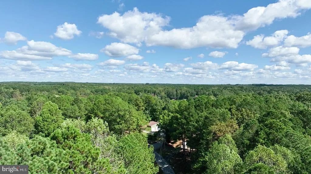 1.91 Acres of Land for Sale in Bracey, Virginia - Bracey, Virginia, 23919