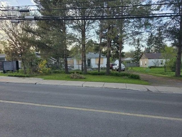 0.53 Acres of Land for Sale in Montréal (Pierrefonds-Roxboro), QC - land for sale