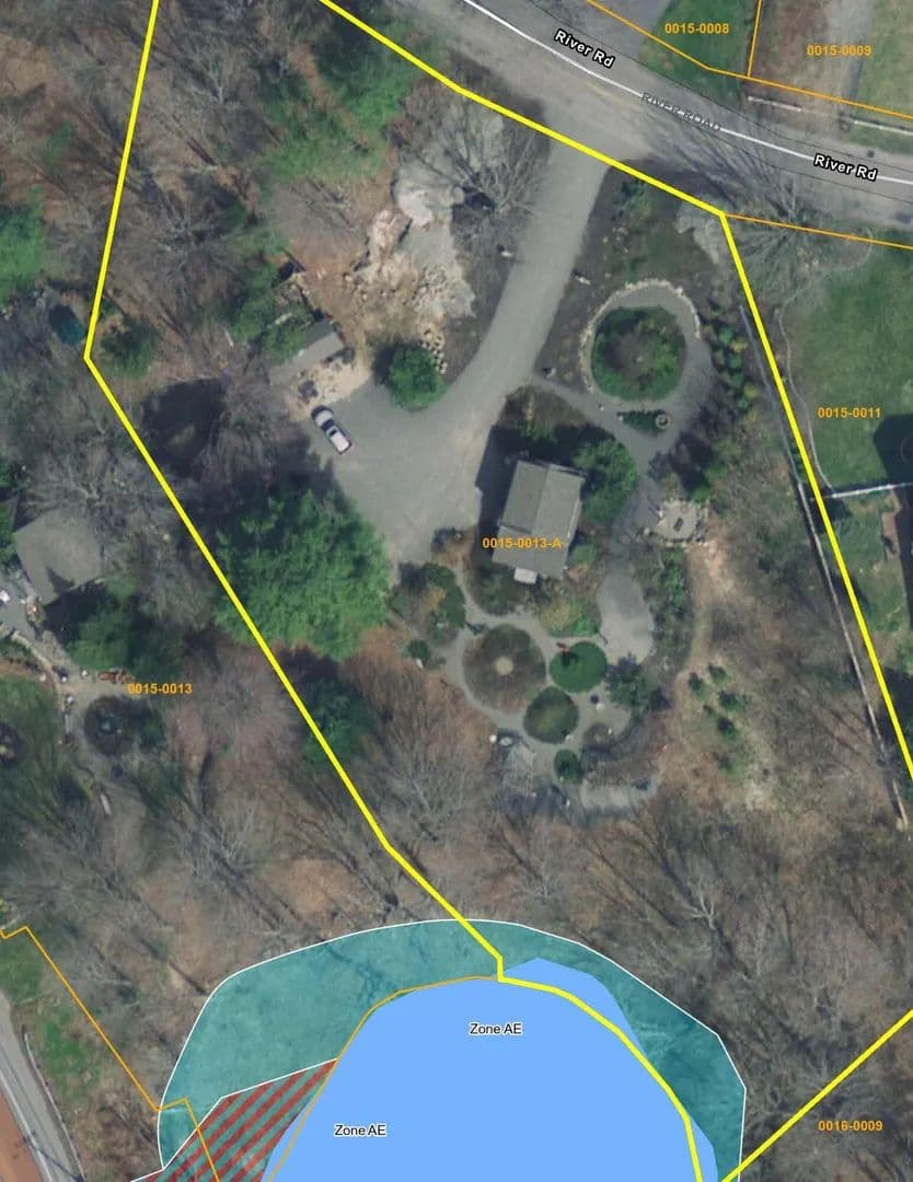 1.32 Acres of Land for Sale in York, Maine - York, Maine, 03902