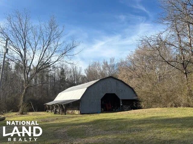 Oakhurst Farm - Carrollton, Mississippi, 38917