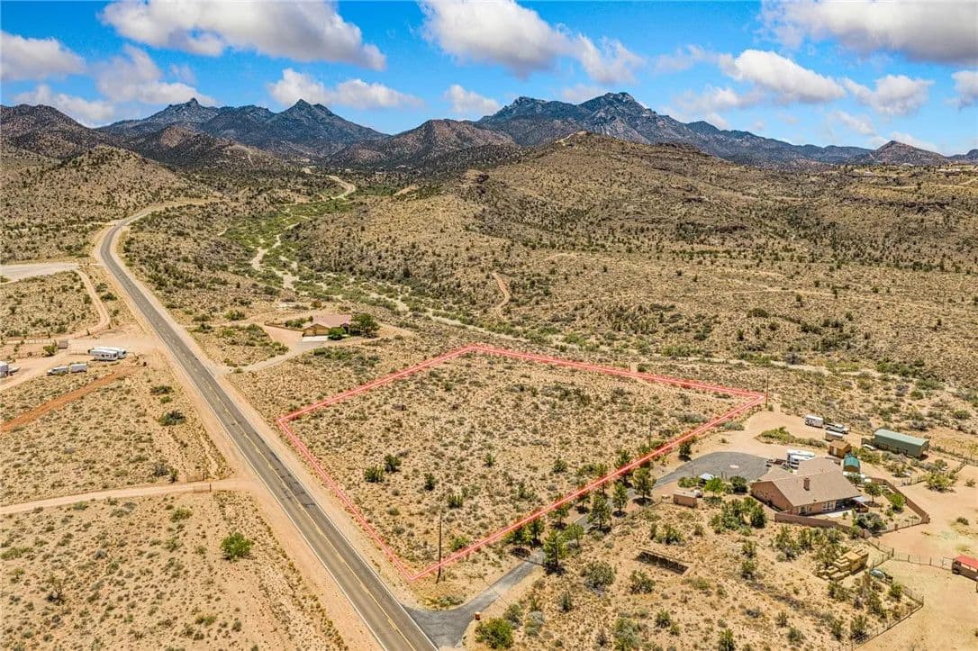Property from 322-01-098 Hualapai Mountain Rd - KW - Kingman, Arizona, 86401
