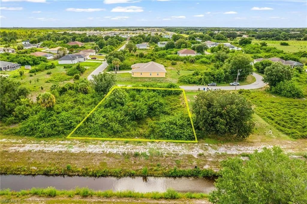 0.26 Acres of Land for Sale in Lehigh Acres, Florida - Lehigh Acres, Florida, 33974