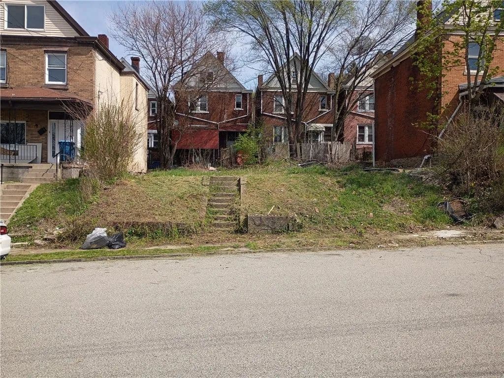 0.04 Acres of Land for Sale in Homewood Brushton, PA - Pennsylvania, 15208